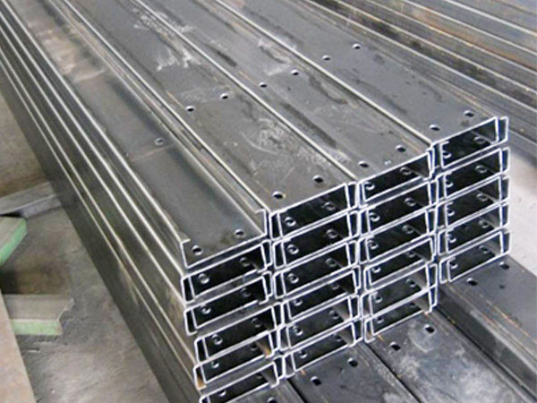 Purlins letter C